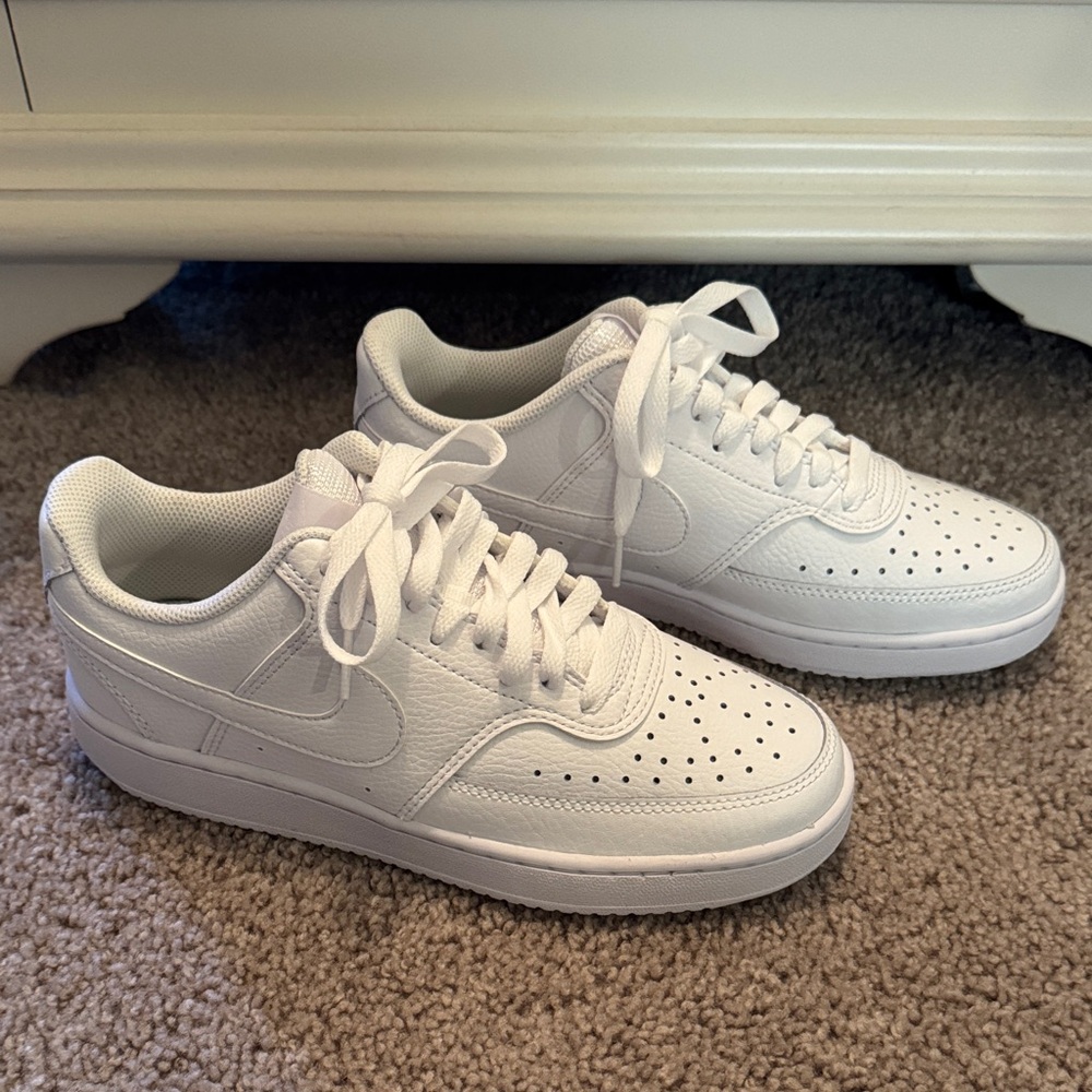 Nike Court Vision Low - Women’s Size 6.5 - Picture 2 of 9